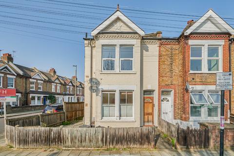 1 bedroom flat for sale, Lydden Grove, Earlsfield, London, SW18