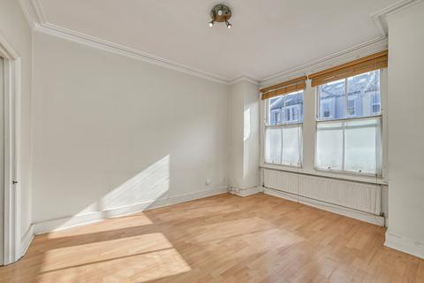 1 bedroom flat for sale, Lydden Grove, Earlsfield, London, SW18