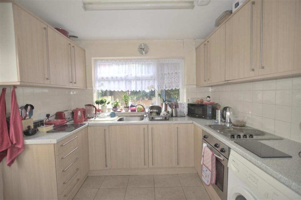 99 pn   kitchen.jpg