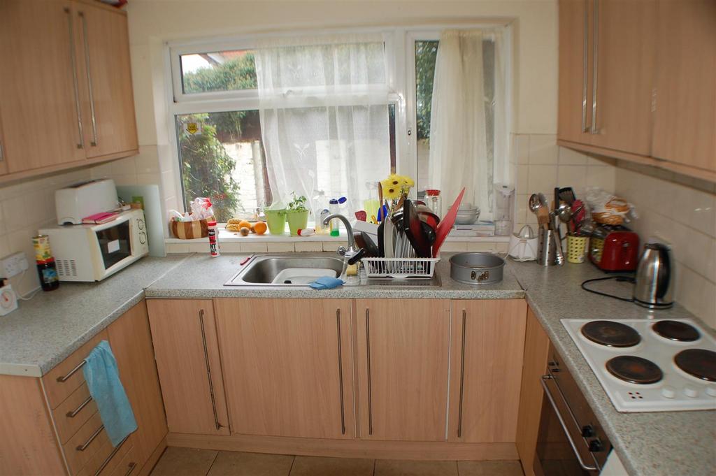 Kitchen.JPG