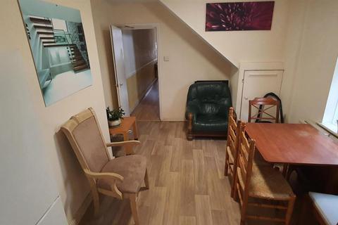 undefined, Flowersburn, Bournemouth, BH1