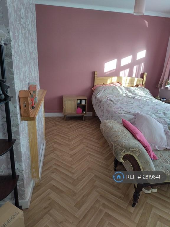Room 1 - Shower To Bed