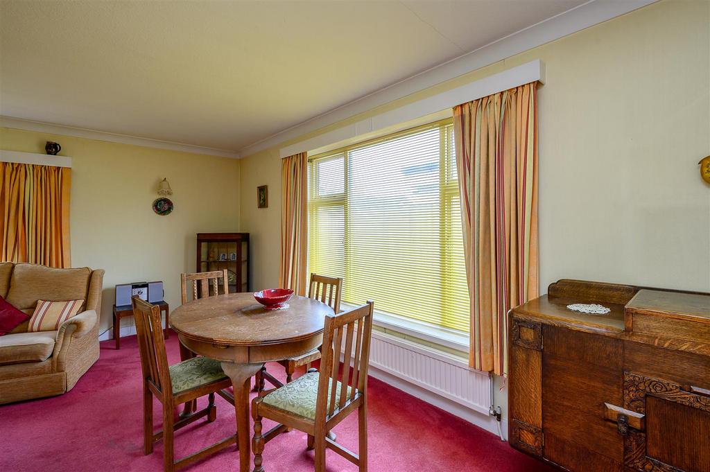 Living dining