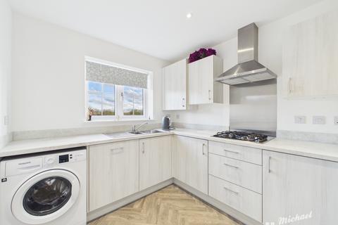 undefined, Leighton Buzzard LU7