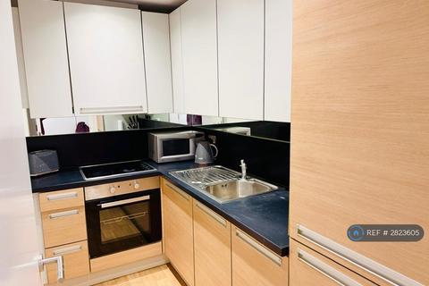 Studio to rent, Michigan Building, London, E14