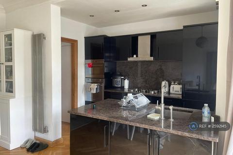 undefined, St. Ronans Crescent, Woodford Green, IG8
