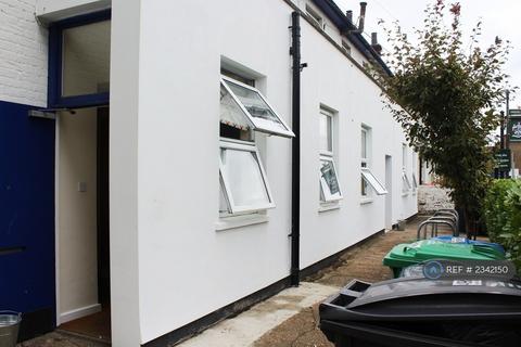 undefined, Hawks Road, Kingston Upon Thames, KT1