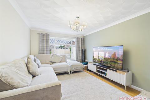 undefined, Heol Llawhaden, Wrexham