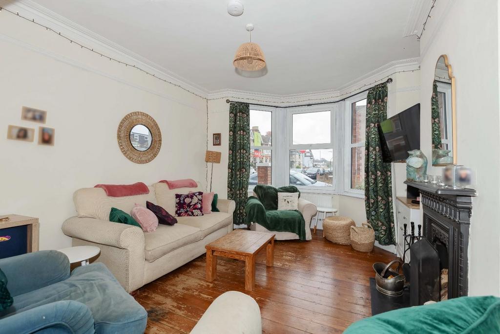 Leighton Rd 11.jpg