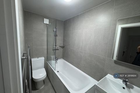 1 bedroom flat to rent, The Broadway, Southall, UB1