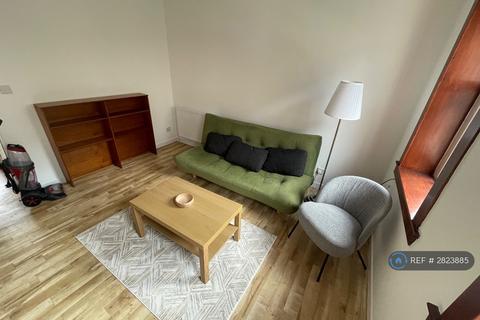 undefined, Richmond Place, Edinburgh, EH8