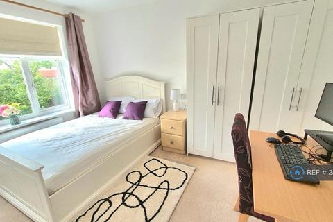 undefined, Thomas Chapman Grove, Northampton, NN4