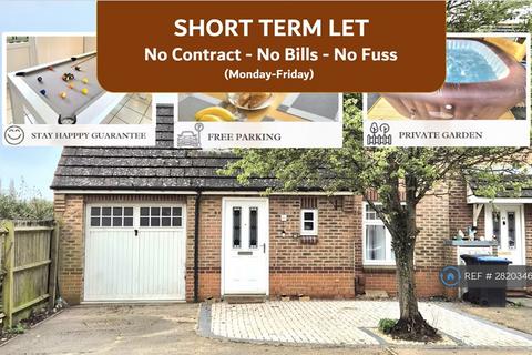 undefined, Thomas Chapman Grove, Northampton, NN4