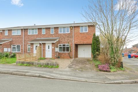 3 bedroom end of terrace house for sale, Lowforce, Wilnecote, Tamworth
