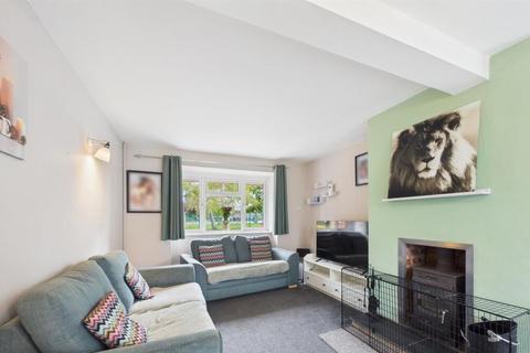 3 bedroom terraced house for sale, Mereside, Shrewsbury, SY2