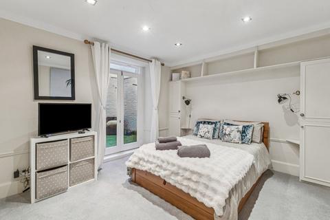 undefined, Harcourt Terrace, Chelsea, London
