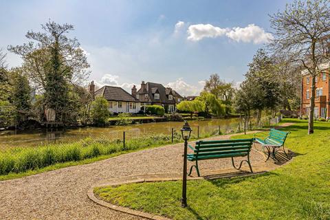 undefined, Queens Reach, East Molesey KT8