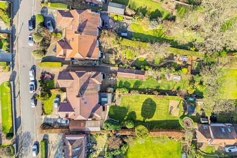 5 bedroom semi-detached house for sale, Framingham Road, Sale