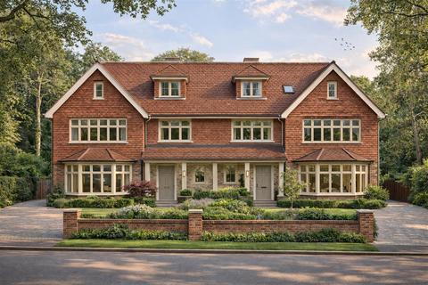 4 bedroom property with land for sale, The Glade, Kingswood
