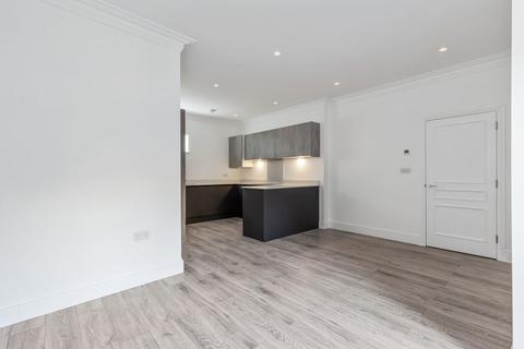 2 bedroom apartment to rent, CROMWELL HOUSE, WALTON ROAD, EAST MOLESEY