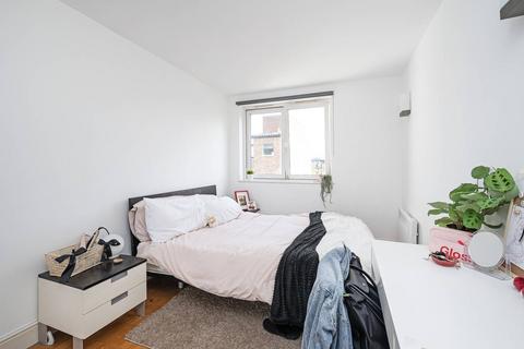 2 bedroom flat for sale, Plumbers Row, Aldgate, London, E1