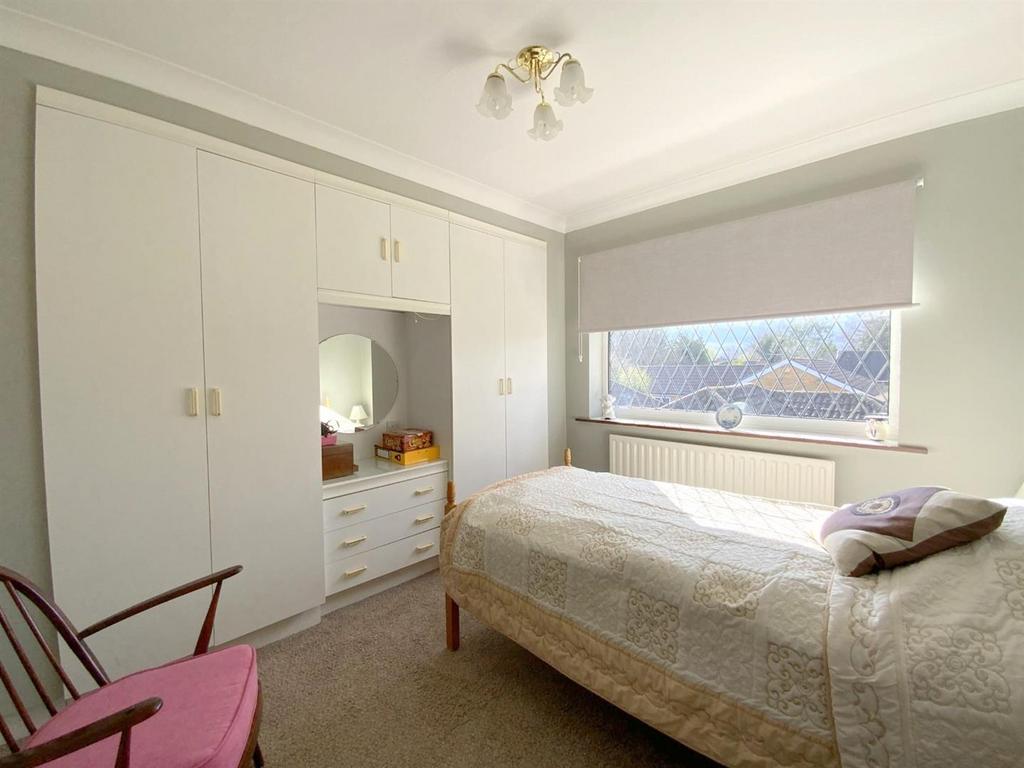 Resized IMG 1840..jpg