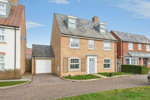 5 bedroom detached house for sale, Walton Grove, Biggleswade, Bedfordshire, SG18