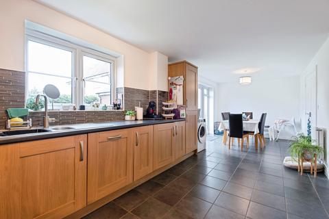 5 bedroom detached house for sale, Walton Grove, Biggleswade, Bedfordshire, SG18