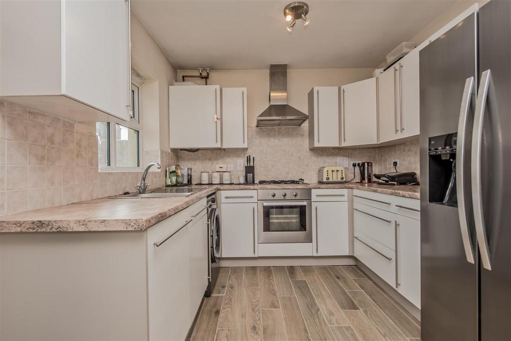 Fitted Dining Kitchen: