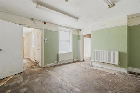 Property for sale, Broad Street, Seaford