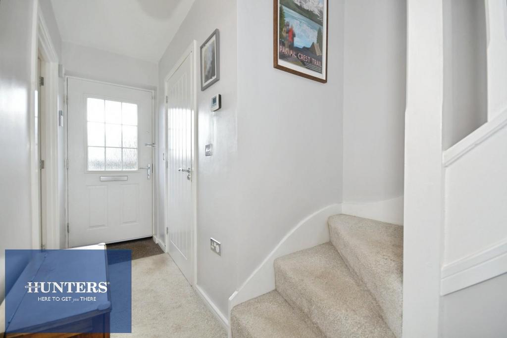 ENTRANCE HALL.jpg