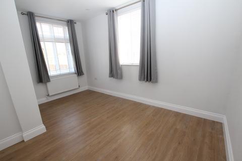 undefined, Matthews Green House, Wokingham RG40