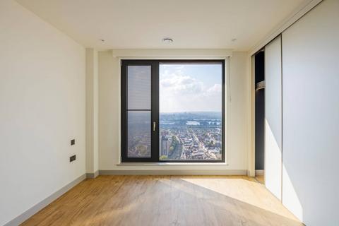 2 bedroom flat to rent, Selbourne Road, Walthamstow, E17