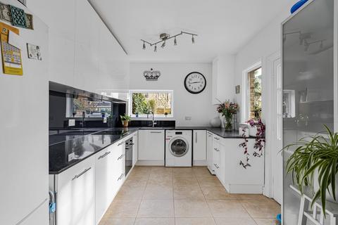 4 bedroom terraced house for sale, Elthorne Avenue, Hanwell, W7
