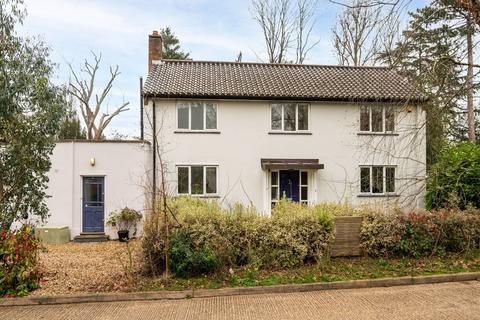 4 bedroom detached house to rent, Frank Dixon Close, Dulwich Village, London, SE21