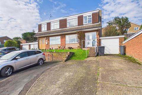 Owl Close, South Croydon