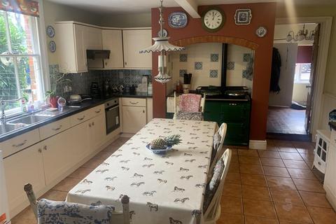 undefined, Mill House