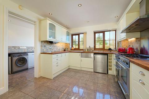 4 bedroom detached house for sale, The Street, Swingfield, CT15