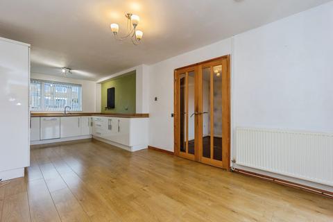 3 bedroom terraced house for sale, Quarry Close, Glossop, SK13