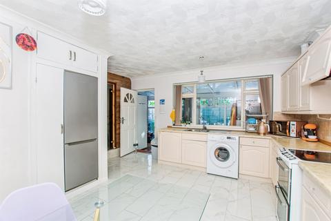3 bedroom detached bungalow for sale, Coningsby Close, BOSTON