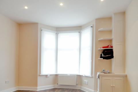 4 bedroom terraced house to rent, Greyhound Road,  London, W6