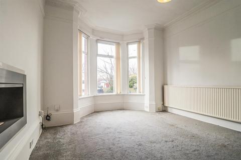 4 bedroom semi-detached house to rent, Wennington Road, Southport PR9