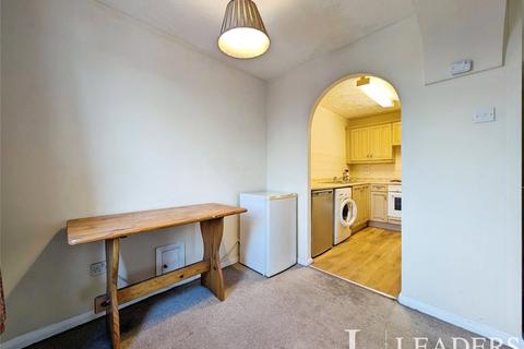 2 bedroom flat to rent, Pegrams Court, Harlow, CM18