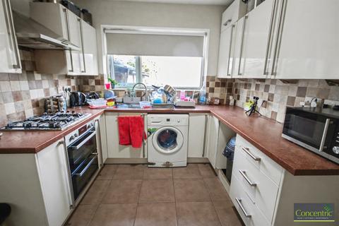 undefined, Ford, Liverpool L21
