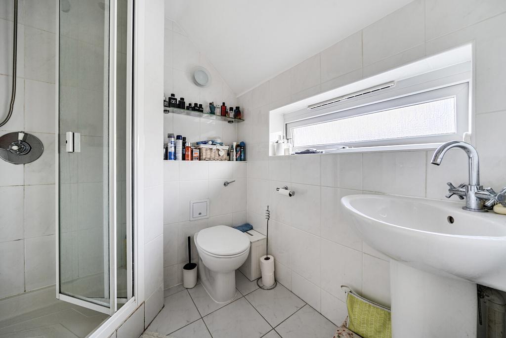 1423744-2-69a9aec...