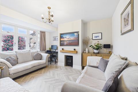 4 bedroom semi-detached house for sale, Woodbine Road, Sidcup DA15