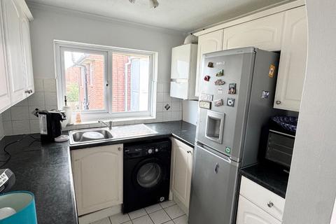 2 bedroom maisonette for sale, Albany Road, Holbury, Southampton, Hampshire, SO45