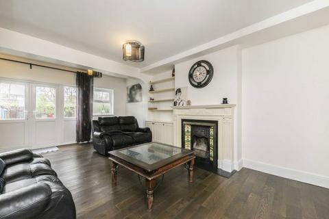 3 bedroom house to rent, Ashbourne Road, Tooting CR4