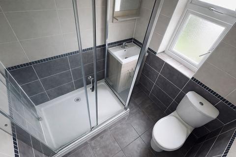 undefined, Valence Avenue, Dagenham, RM8