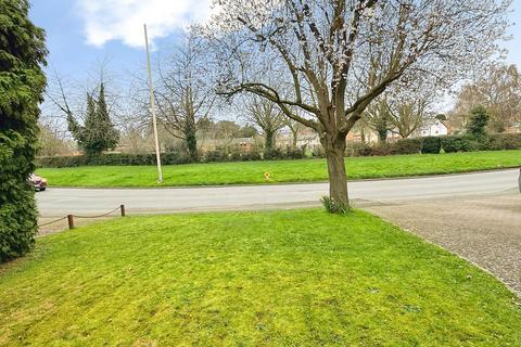 4 bedroom detached house for sale, Church Road, Evington, Leicester, LE5